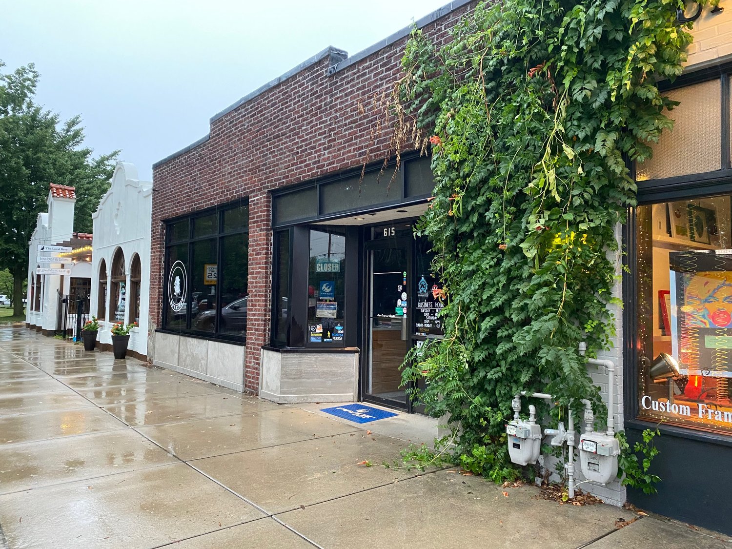 A second location of bike shop Mountain Movement is open at 615 S. Pickwick Ave.